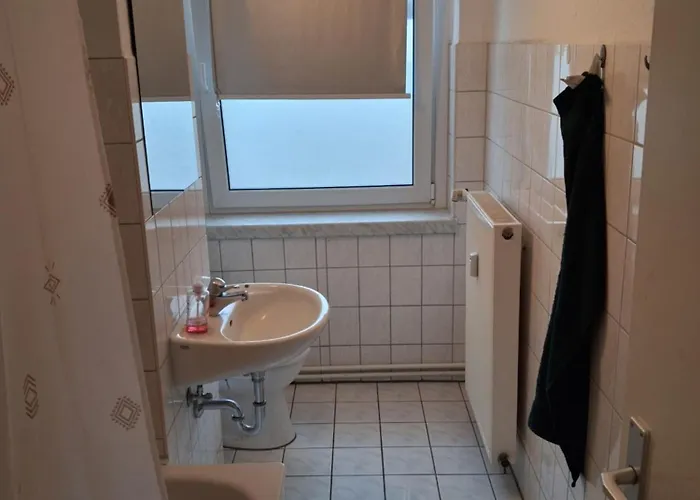 Crew Quartier Serviced Ideal Fuer Monteure 3 Schlafzimmer In Leuna * Merseburg